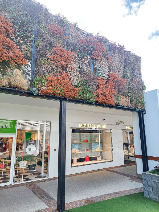 FAILING GREEN WALL REPLACED BY FYTOGREEN
